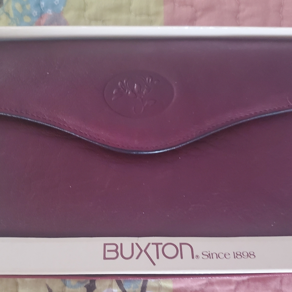 Vintage Buxton genuine leather womens wallet